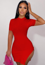 Mini vestido ceñido al cuerpo rasgado sólido de manga corta con cuello redondo Sexy rojo de verano para mujer
