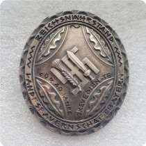 Type #160_WWII badge