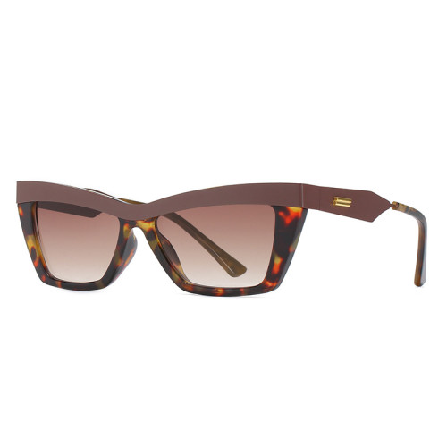 Cat Eye Sunglasses Women Plastic Frame Classic Sun Glasses Ladies Retro Fashion Mirror Sunglasses UV400 Oculos