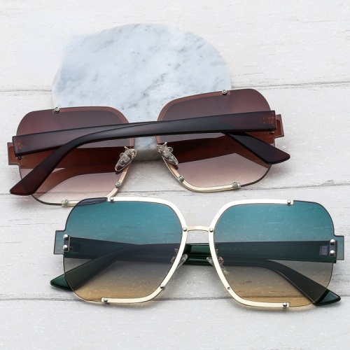 New Fashion Sunglasses Personalized Ocean Film Street Shooting Sunglasses Modern Men's and Women's Metal Half Frame Glasses