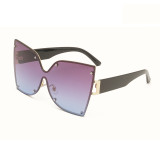 2022 New Metal Frame Butterfly Shape Ladies Sunglasses Oversized Personality Gradient Color Women Sun glasses
