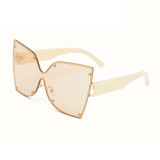 2022 New Metal Frame Butterfly Shape Ladies Sunglasses Oversized Personality Gradient Color Women Sun glasses