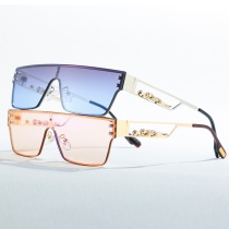 New fashion design  frame square Sunglasses color men's and women's Retro leopard head metal Classic Glasses UV400