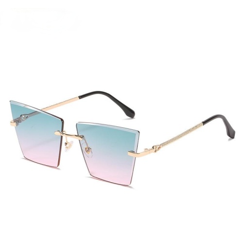 Retro Big Square Sunglasses Women Men Vintage Brand Shades Progressive Metal Color Sun Glasses For All-match Funny UV400