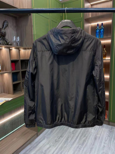 Moncler Design Mens Windprood Jackets Slim Thin Design Luxury Brand