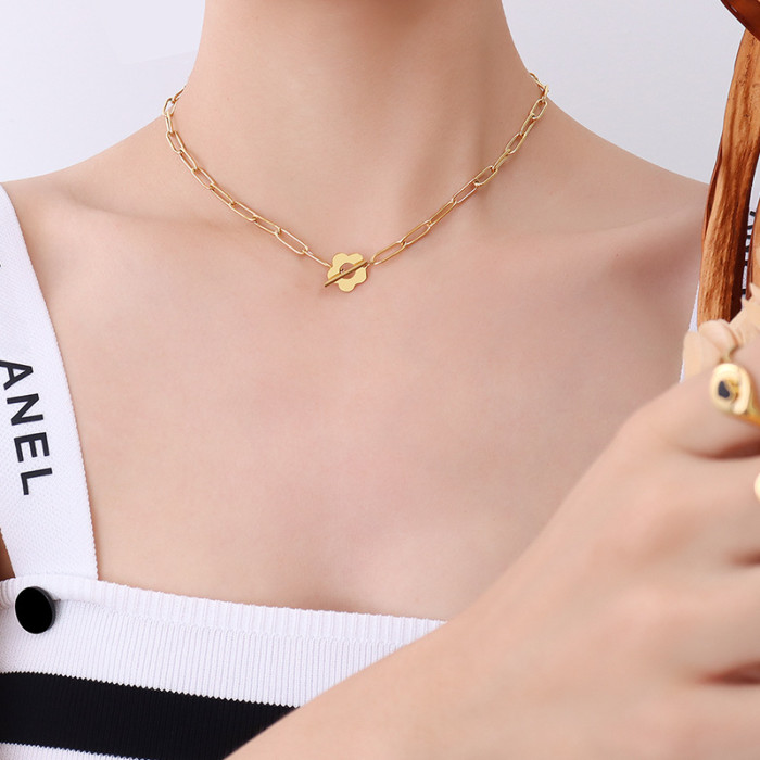 Flower Pendant OT Buckle Necklaces for Women Gold Color Thick Clavicle Chain Necklace Punk Style Collier Neck Jewelry Gift