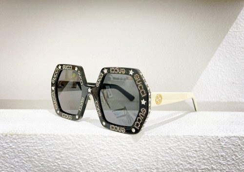 GUCCI Polarized Sunglasses For Women GG0772S SG7245