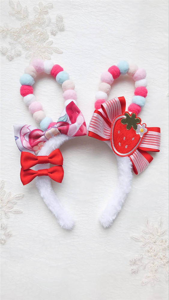 Alice Girl ~Strawberry With Cream~ Sweet Lolita Salopette + Badage -Pre-order