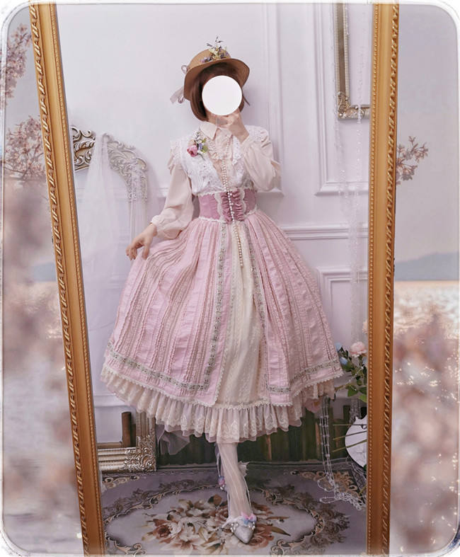 Miss Point ~ Salley Garden 2.0 Embroidery Vintage High Waist Lolita Skirt