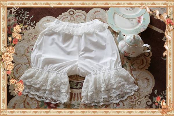 Infanta White Full Cotton Lolita Bloomer -out