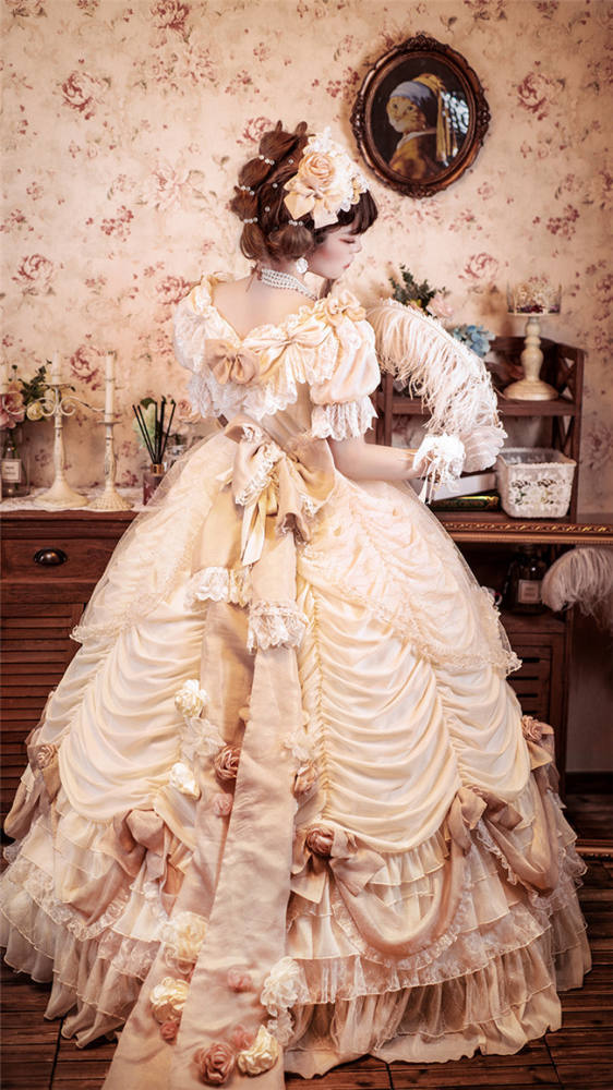 Henrietta ~Rose Queen Flowers Luxury Lolita OP