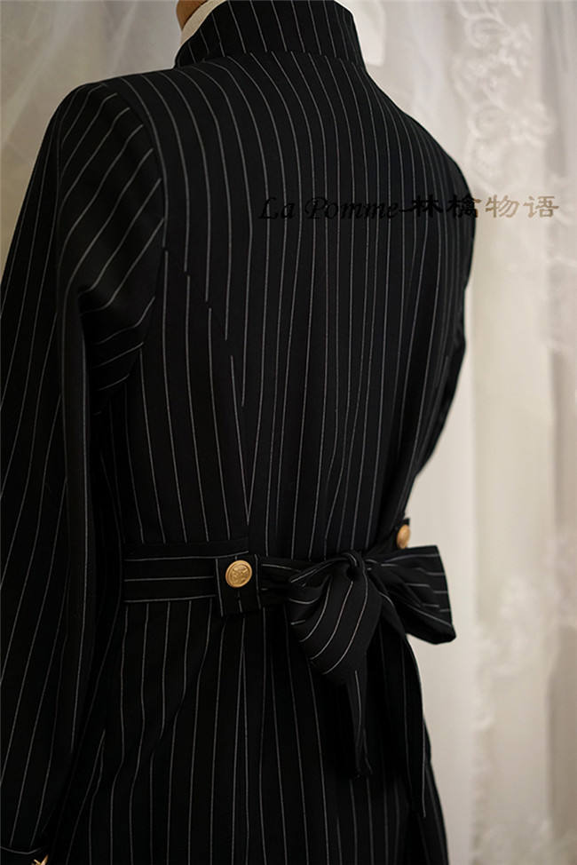 La Pomme ~Ouji Stripe Lolita Coat + Med-length Pants