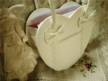 Loris Japanese Fashion Heart Shape Handbag