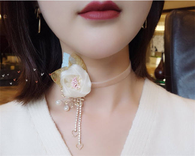 Bustling Flowers Beautiful Tassels Lolita necklace