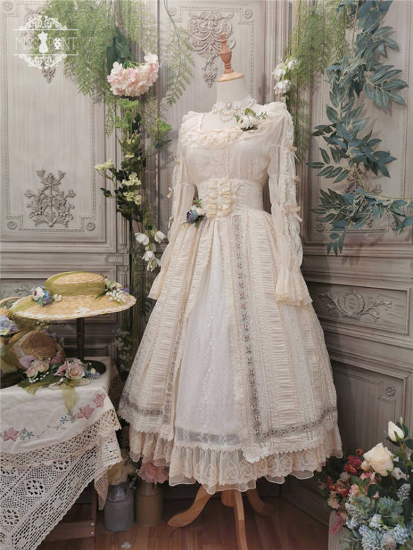 Miss Point ~ Salley Garden Embroidery Vintage High Waist Lolita Skirt
