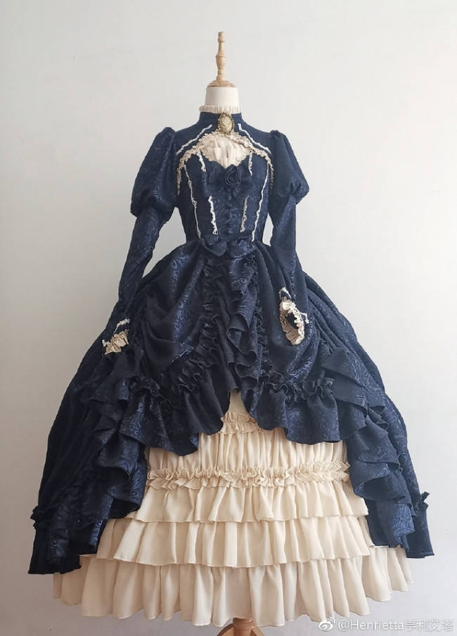 Henrietta Vintage Court OP 3 Lengths -Ready Made