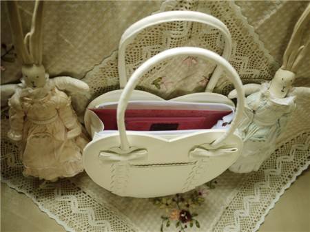 Loris Japanese Fashion Heart Shape Handbag