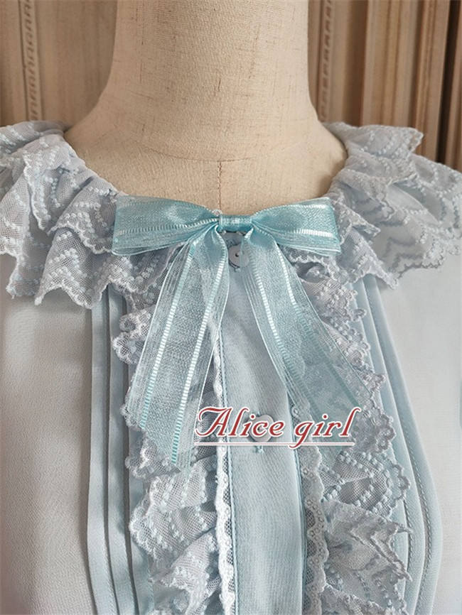 Alice Girl ~The Kitty's Tea Party Lolita Blouse -Pre-order