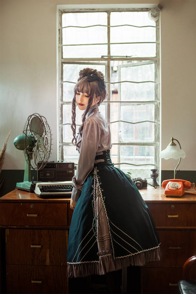 MISS 1860~ Vintage Lolita Cape+Skirt+Corset+Blouse -out
