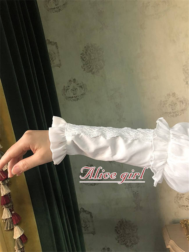 Alice Girl ~Berlin Girl~ Gigot Sleeves Lolita Blouse -Pre-order