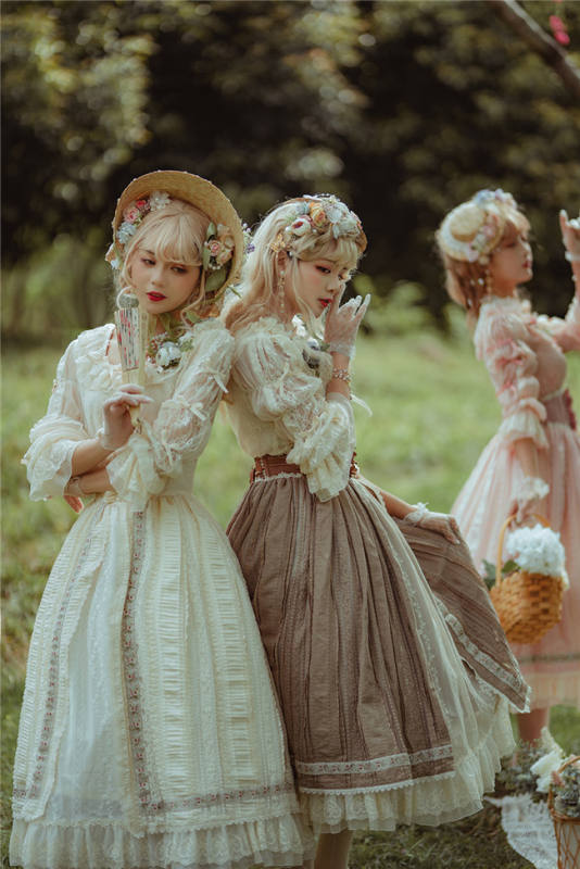 Miss Point ~ Salley Garden 2.0 Embroidery Vintage High Waist Lolita Skirt