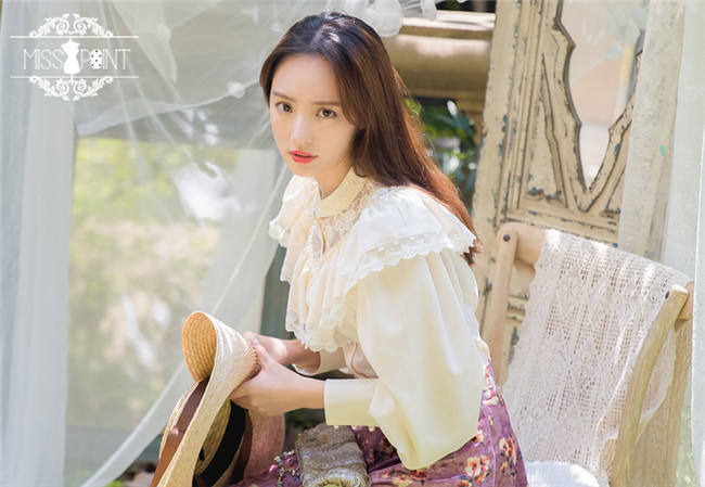 Alpine Maiden ~ Vintage Lolita Long Sleeves Blouse -Pre-order