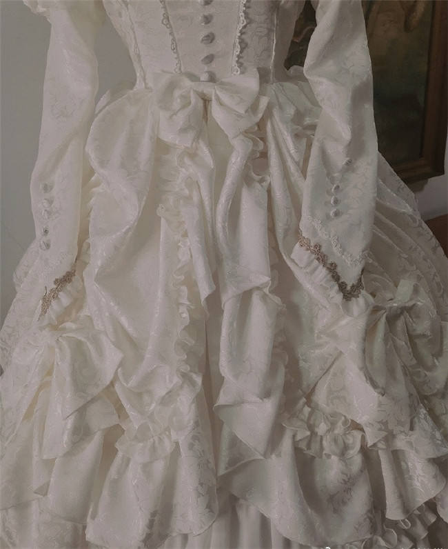 Henrietta Vintage Court OP 3 Lengths -Ready Made