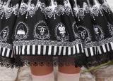 Black Chandeliers Printed Lolita Pleated Skirt