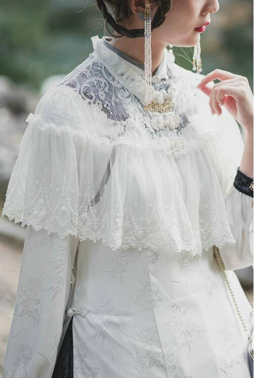 Hole Fairy Guide~ Qi Lace Lolita Bolero /Accessories-Ready Made