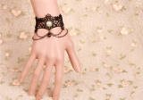 Attractive Black Lace Retro Lolita Bracelet Lolita Bracelet-out