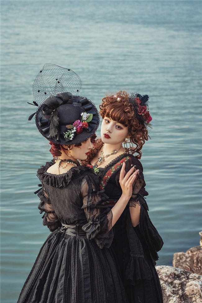 Miss Point ~ Salley Garden 2.0 Embroidery Vintage High Waist Lolita Skirt