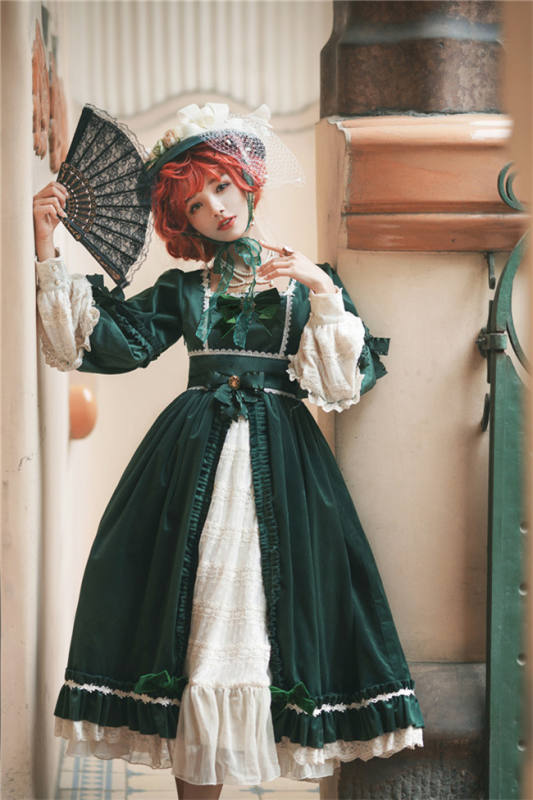 Miss Point ~Mrs Jennifer Elegant Velvet Lolita OP