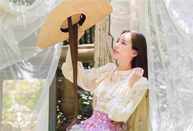 Alpine Maiden ~ Vintage Lolita Long Sleeves Blouse -Pre-order