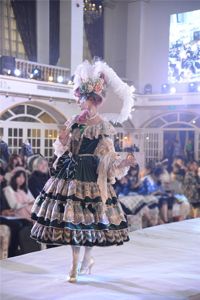 Miss Point ~Masked Ball Luxury Details Lolita OP Fullset