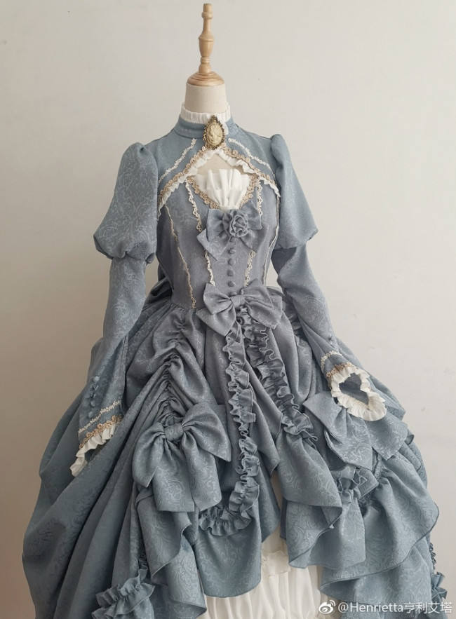 Henrietta Vintage Court OP 3 Lengths -Ready Made