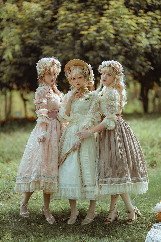 Miss Point ~ Salley Garden 2.0 Embroidery Vintage High Waist Lolita Skirt