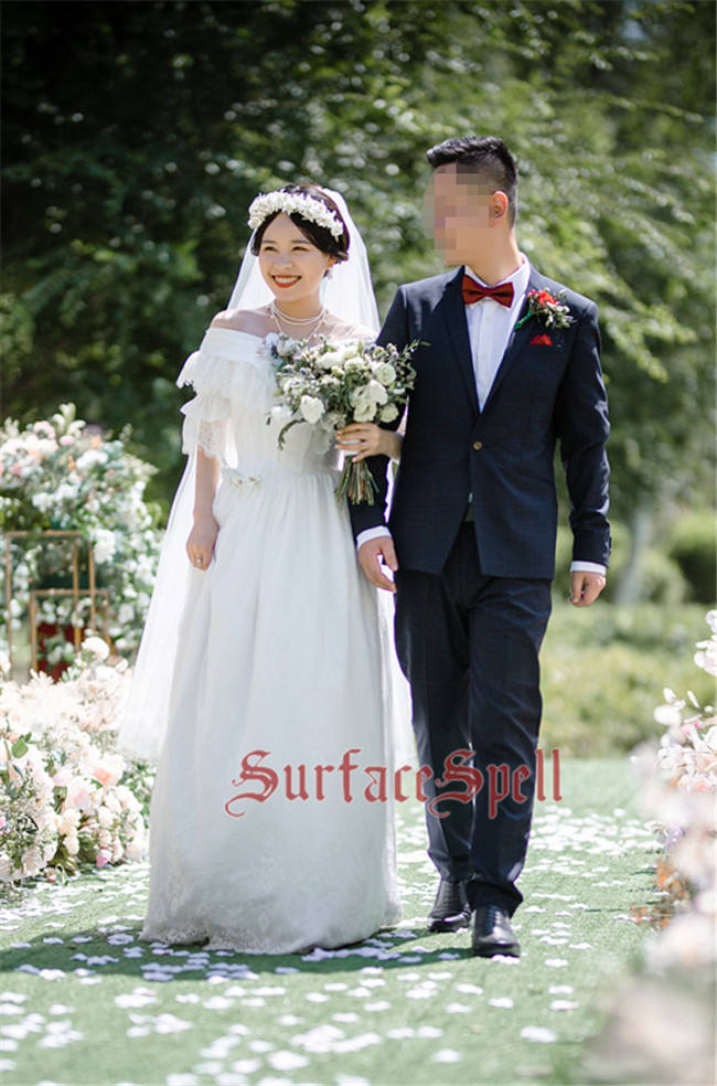 Surfacespell ~ The Portrait of A Lady Vintage Bridal Dress
