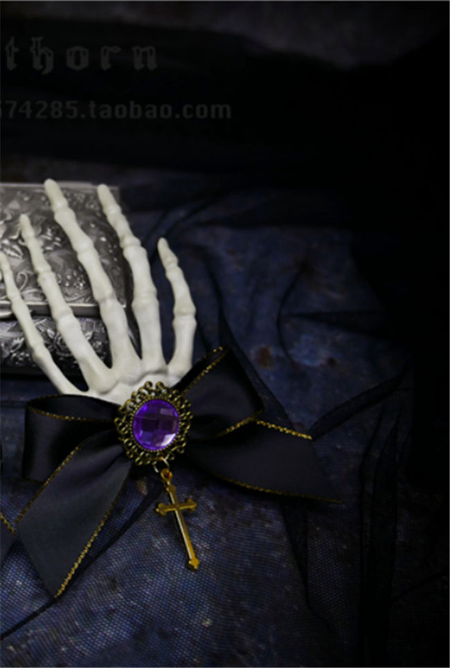 Devil's Claw~ Skeleton Hand Cross Dark Halloween Hairclip 2 Uses Lolita Accessories
