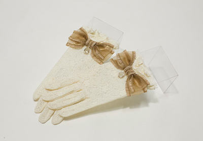 Sweet Dreamer Pearl Lace Lolita Gloves