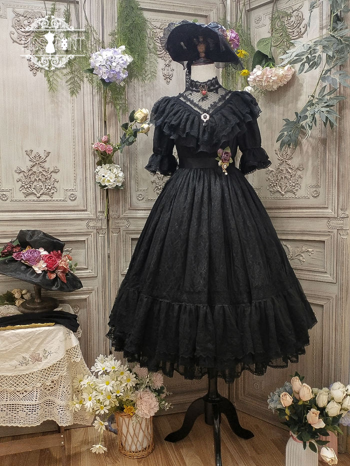 Miss Point ~The Beauty of Spring Retro Edward Lolita OP