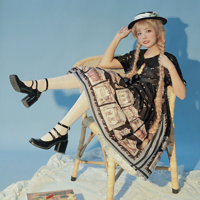 Magic Tea Party ~Box of the Theatre Classic Lolita OP -Ready Made