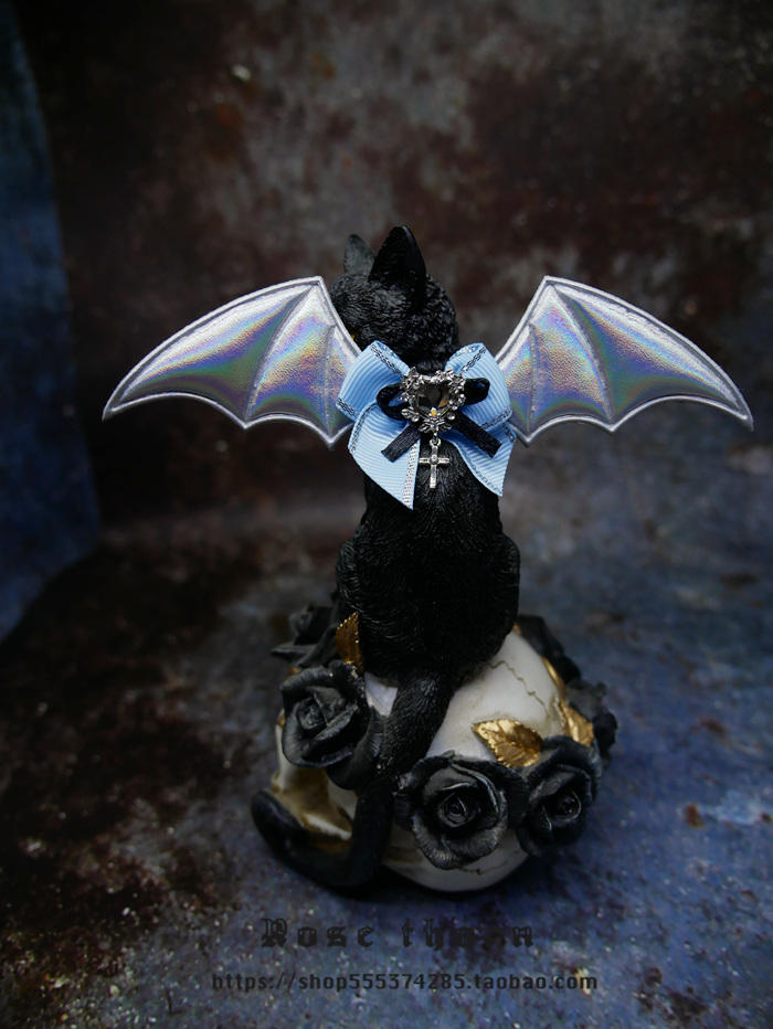 Rose Thorn Bat Cross Lolita Hairclip/Brooch