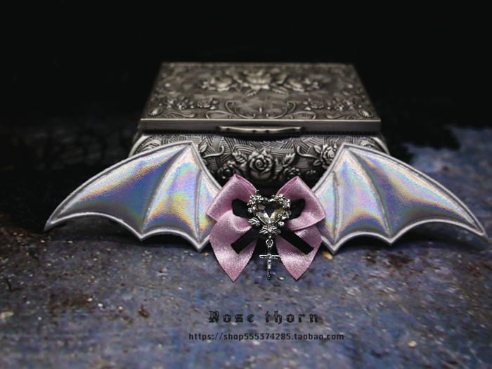 Rose Thorn Bat Cross Lolita Hairclip/Brooch