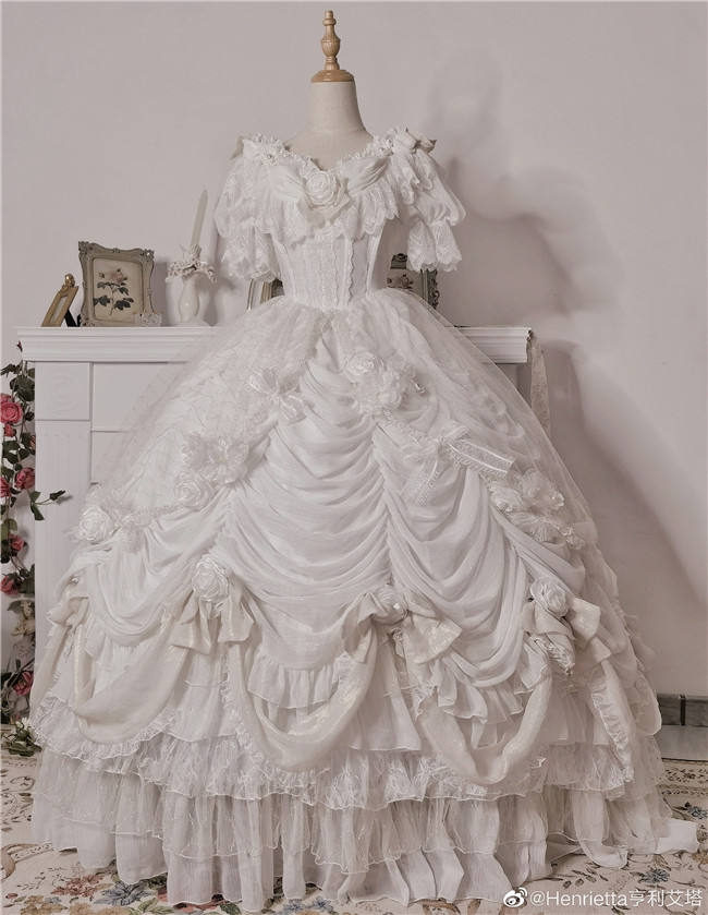 Henrietta ~Rose Queen Flowers Luxury Lolita OP