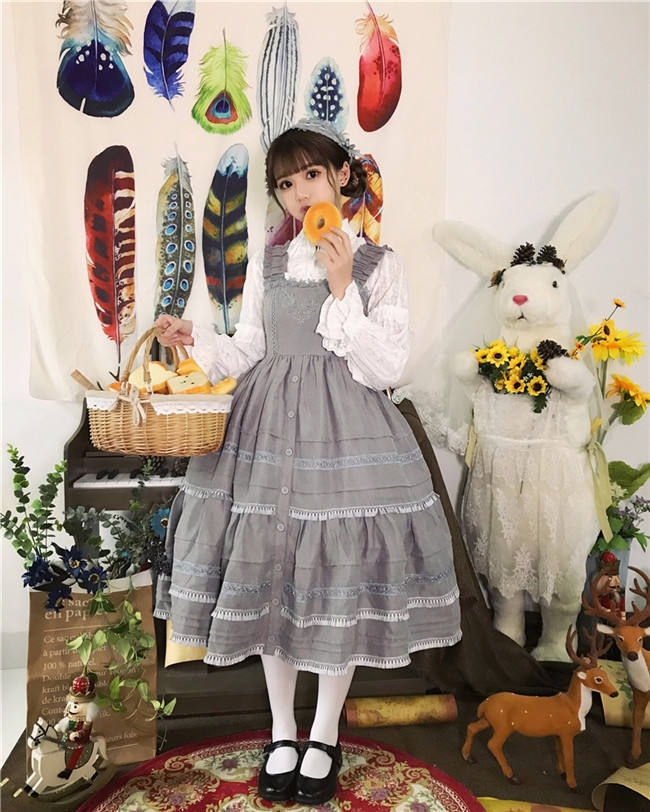 A Girl Looking Far Away Winter Vintage Lolita JSK -Pre-order