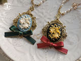 Miss Point ~The Kitty In the Frame Christmas Lolita Accessories -Pre-order