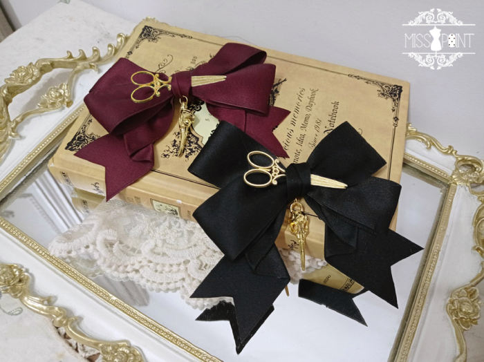 Miss Point ~Freak House Circus Lolita Accessories