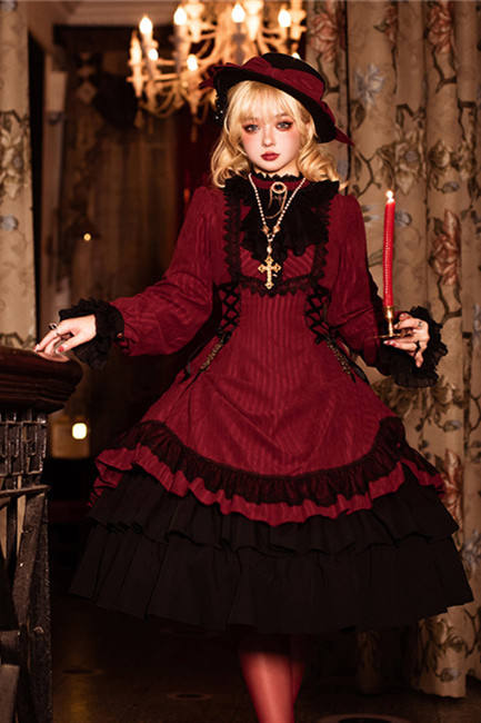 Miss Point ~The Pointe Estate Stripe Lolita OP