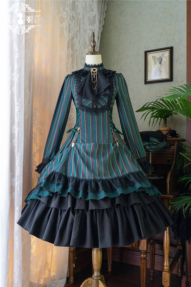 Miss Point ~The Pointe Estate Stripe Lolita OP