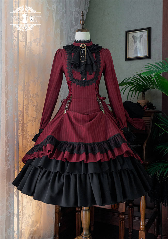 Miss Point ~The Pointe Estate Stripe Lolita OP